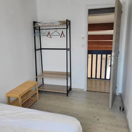 Belle Climatisee Avec Wifi, 2 Et Jolie Terrasse Amenagee, A 3km De La A Lxchard7