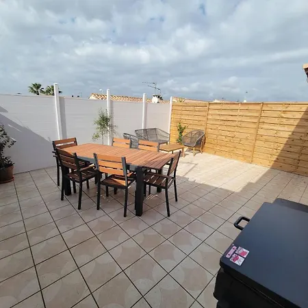 ヴィラ Belle Climatisee Avec Wifi, 2 Et Jolie Terrasse Amenagee, A 3km De La A Lxchard7 ポルティラーニュ